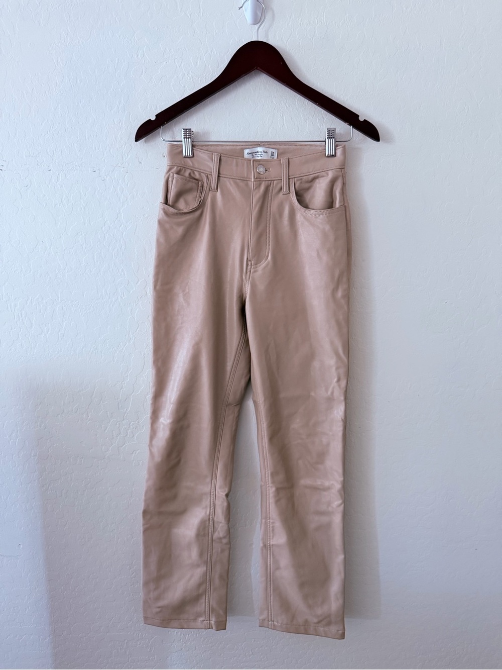 Abercrombie & Fitch 90s Straight Ultra High Rise Vegan Leather Pants Size 24